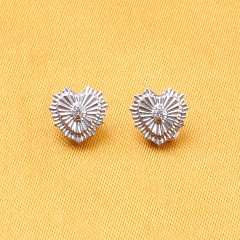 ASTM-F136 Titanium Silver Earring CZ Center Heart Internally Threaded Labret Body Piercing Helix Jewelry Earrings--P471