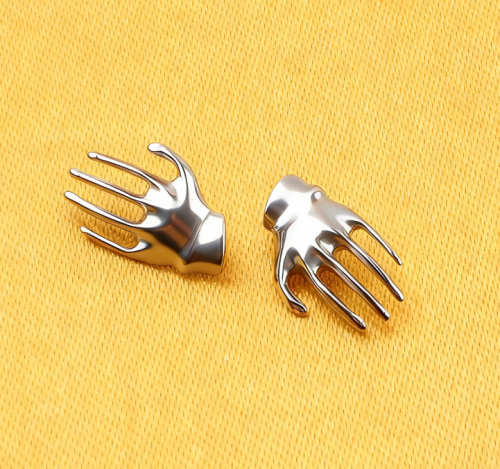 Titanium 16G CNC Skeleton Hand Top Internal Thread Labret Piercing Threadless Ear Stud Tragus Helix Women Body Piercing Jewelry--P529
