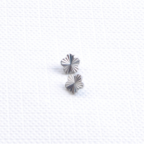 ASTM F136 Titanium Sunburst Flower Cartilage Stud Earring Radiant Textured 5 Petal Floral Piercing Jewelry Helix Tragus Lobe--P644