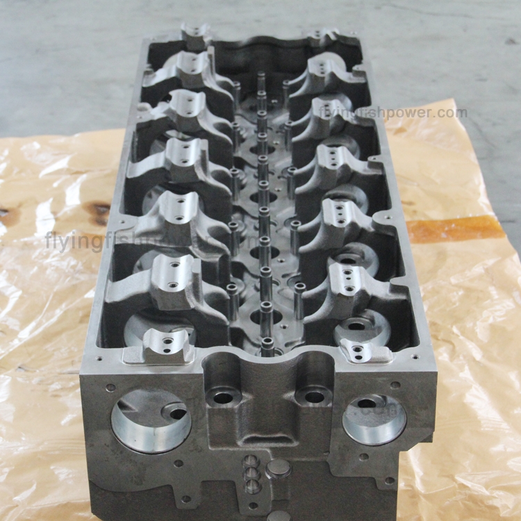 Cummins X15 ISX15 QSX15 Engine Cylinder Head 4962731 4965732