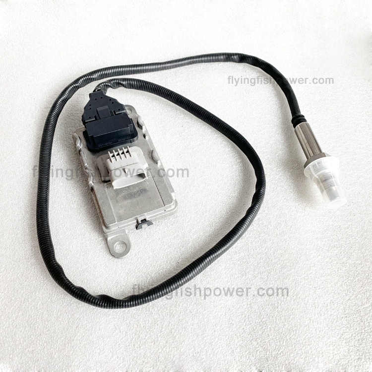 Volvo Diesel Engine Parts NOX Nitrogen Oxide Sensor 22827992 5WK97373