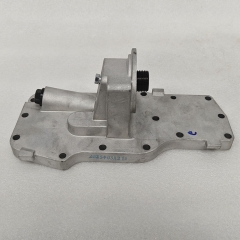 Cummins ISBe Engine Parts Oil Filter Head 4931572 4983355