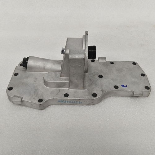 Cummins ISBe Engine Parts Oil Filter Head 4931572 4983355