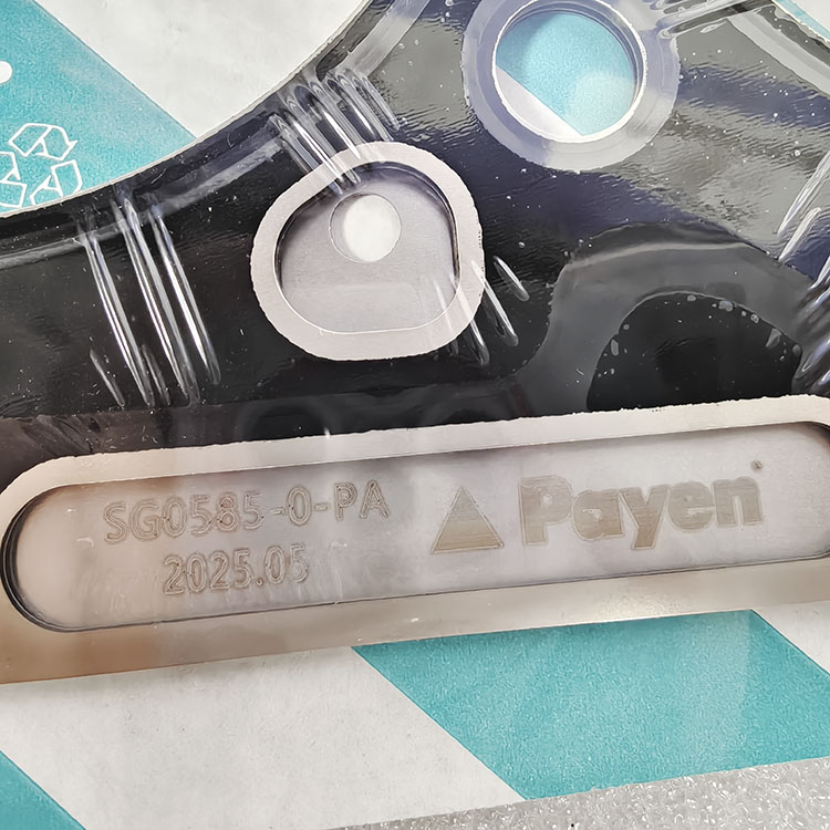 Cummins ISBe Engine Parts Cylinder Head Gasket 4946619 4932210