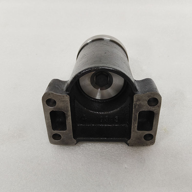 Cummins Fan Support 5583914