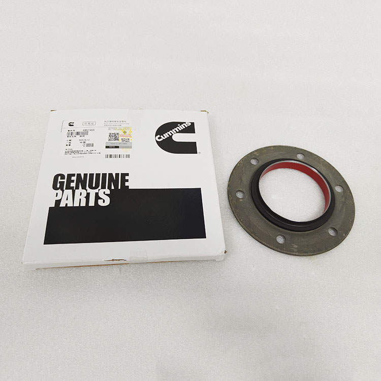 Cummins M11 Oil Seal Front Crankshaft 4962745 4955665