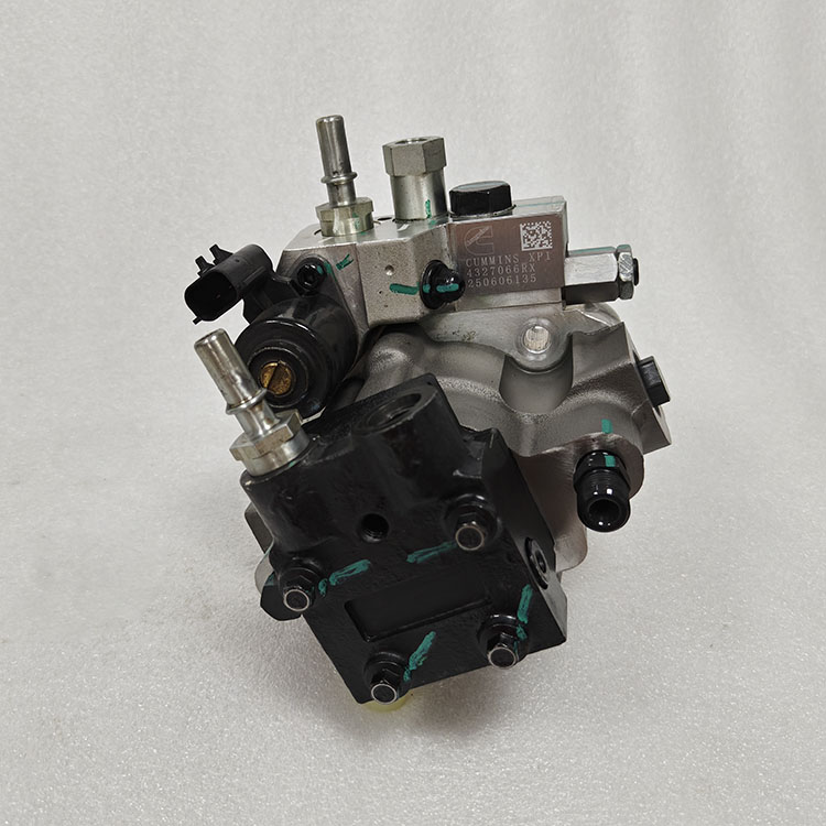 Cummins M11 Fuel Injection Pump 4327066 (OEM Remanufactured)
