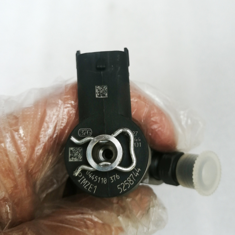 Foton ISF2.8 Engine Fuel Injector 5258744 5309291 0445110376