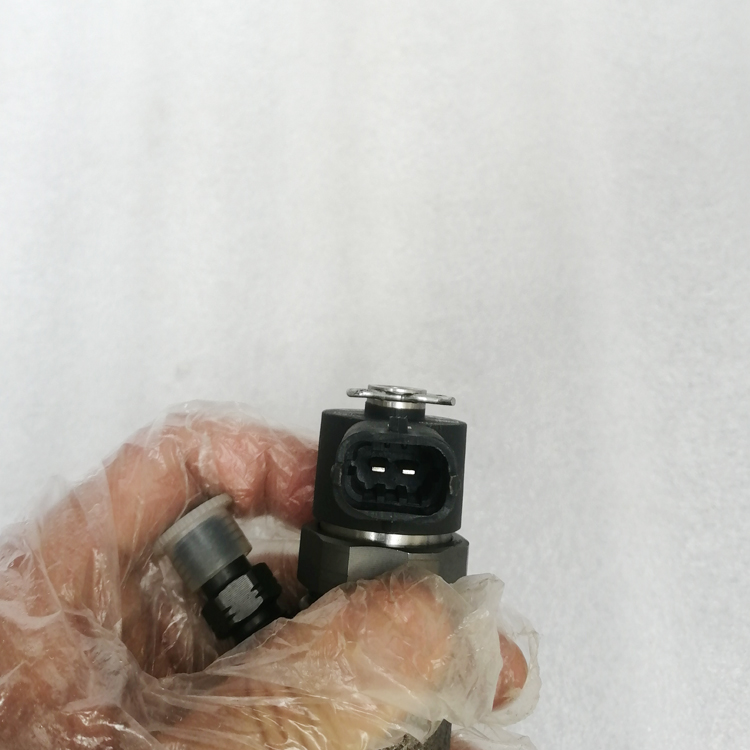 Foton ISF2.8 Engine Fuel Injector 5258744 5309291 0445110376