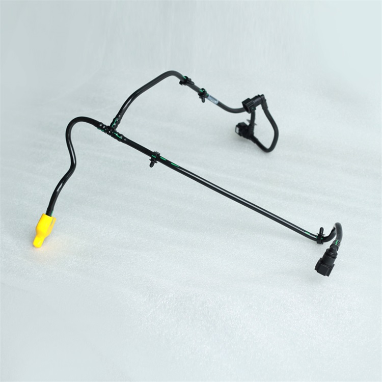 4990798 Foton ISF3.8 Engine Fuel Drain Tube