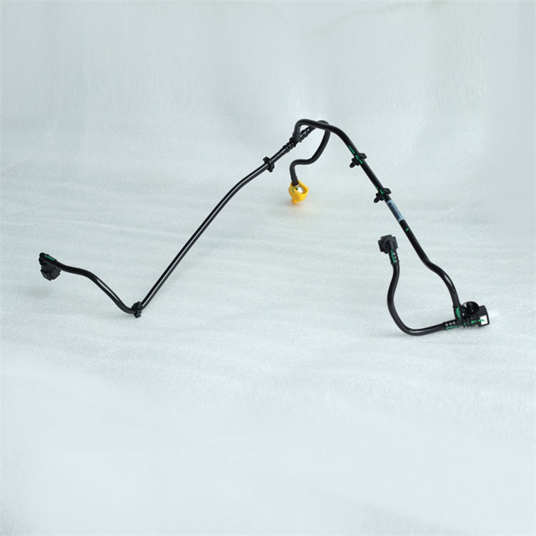 4990798 Foton ISF3.8 Engine Fuel Drain Tube