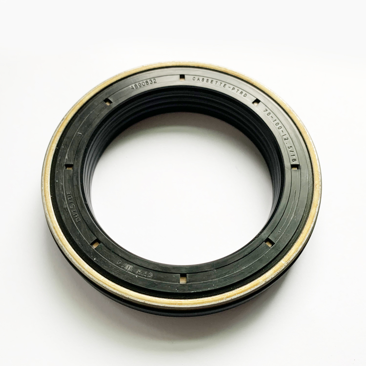 4890832 Foton ISF3.8 Engine Crankshaft Front Oil Seal