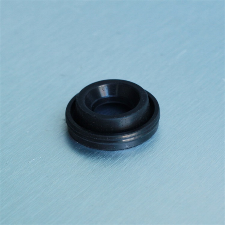 Foton ISF3.8 Engine Grommet Seal 4940584