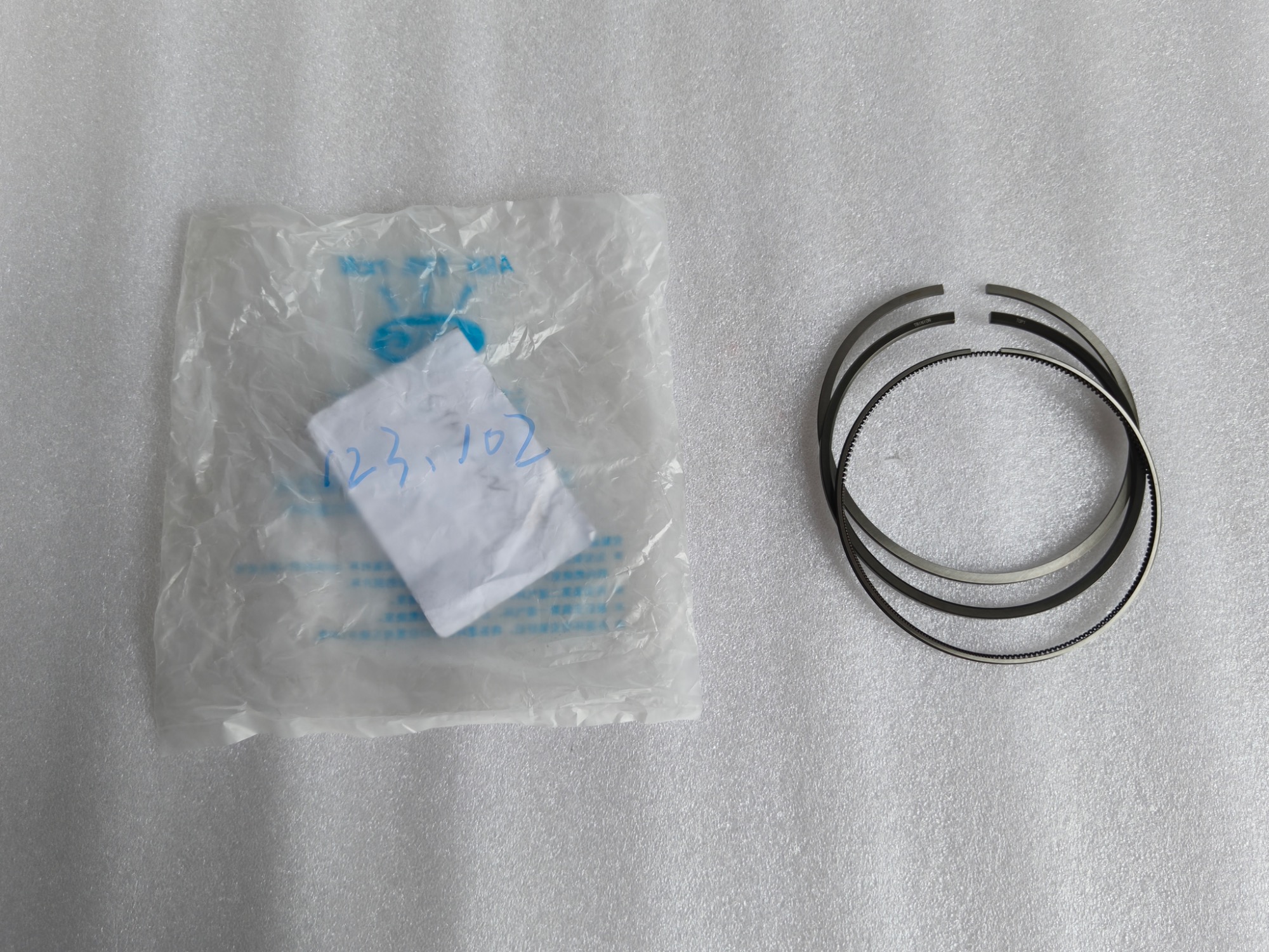 123mm OEM Quality Steel Piston Ring Set for Volvo D11 Engine 21356406 20973N0 800108910000