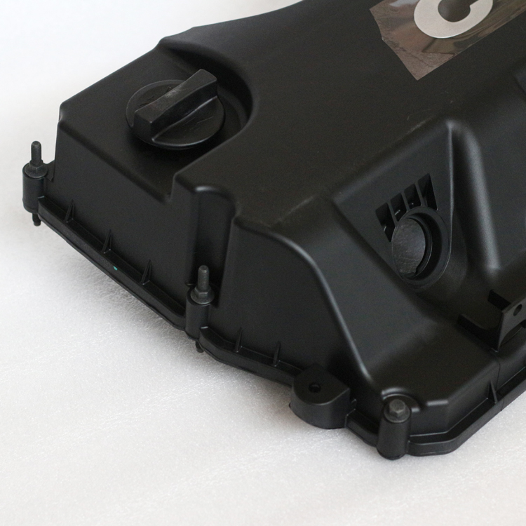 ISG Engine Valve Cover 5582123