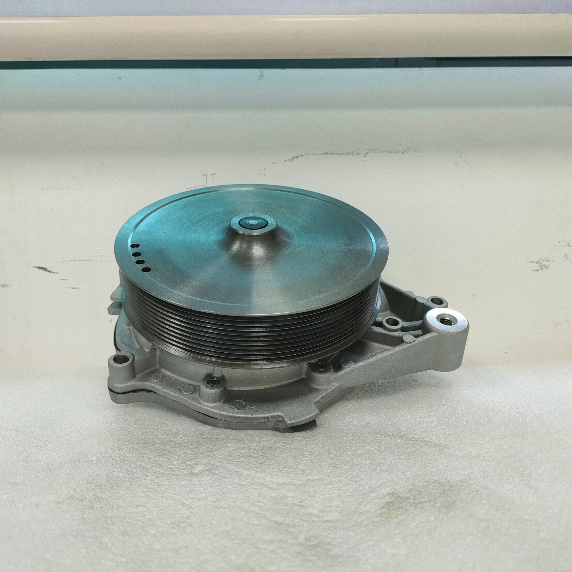 Water Pump 2224112 1778923 570193 2034084 2006210 575052 2006397 2310611 576663 for SCANIA Engine D9 D13 DC13