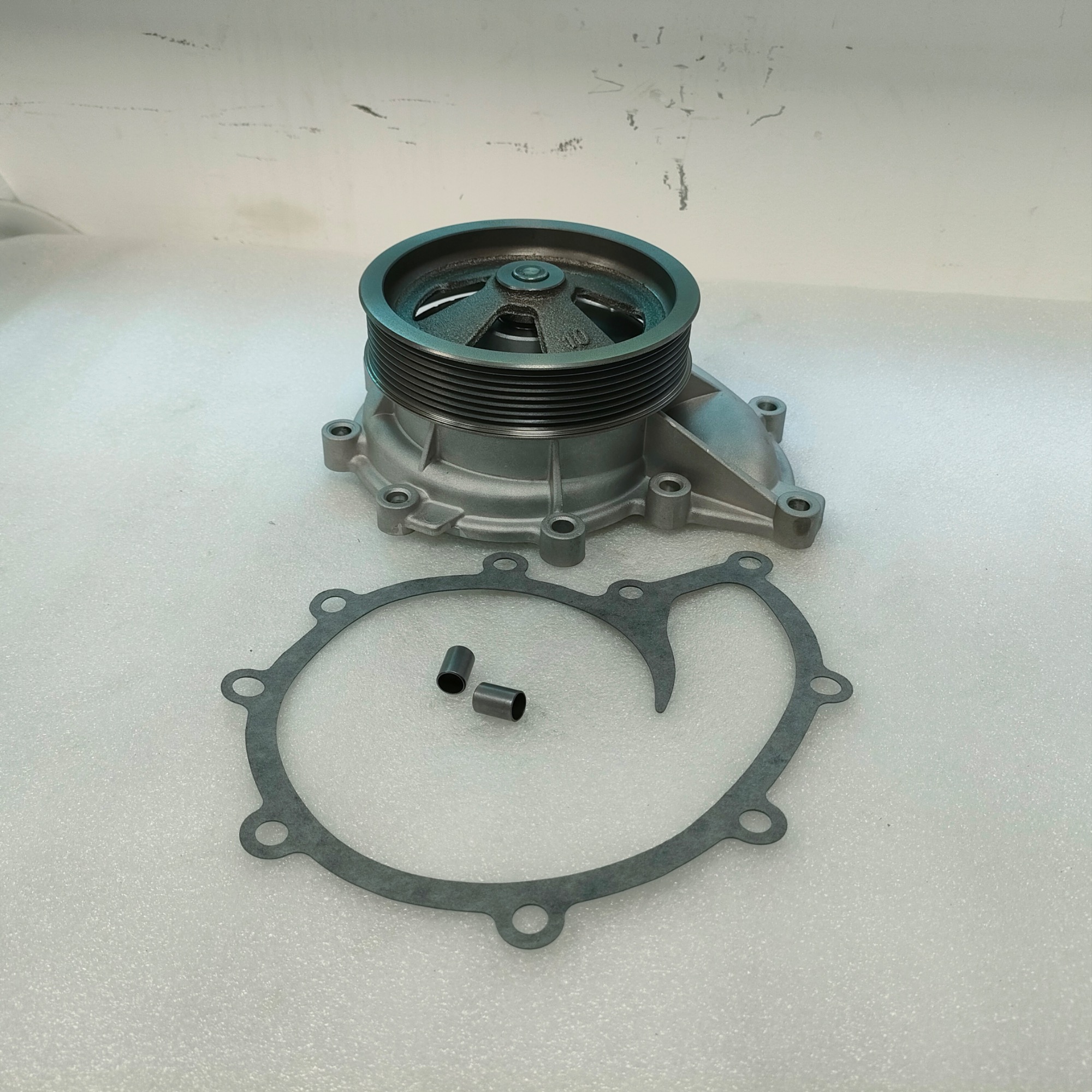 Water Pump 1508533 570951 1353072 570955 1372365 570962 1896752 508533 for SCANIA Engine D9 D11 D12 DC19