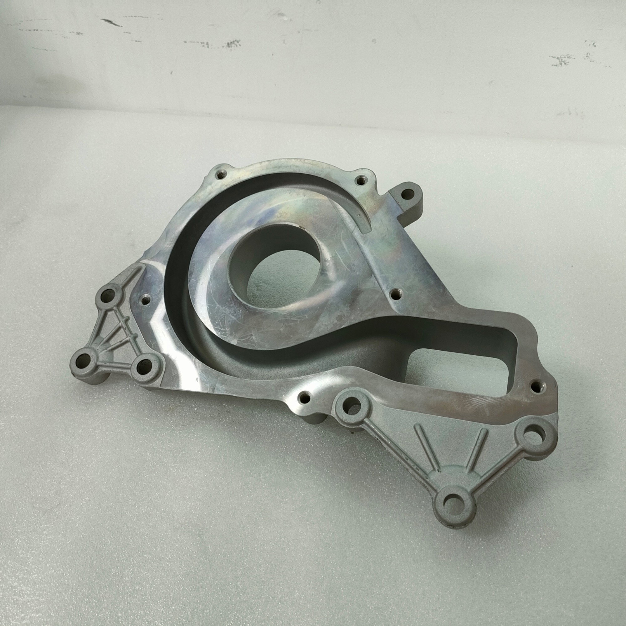 Water Pump 21648716 20921951 22164101 21812242 21643286 23959595 for VOLVO Engine D11C