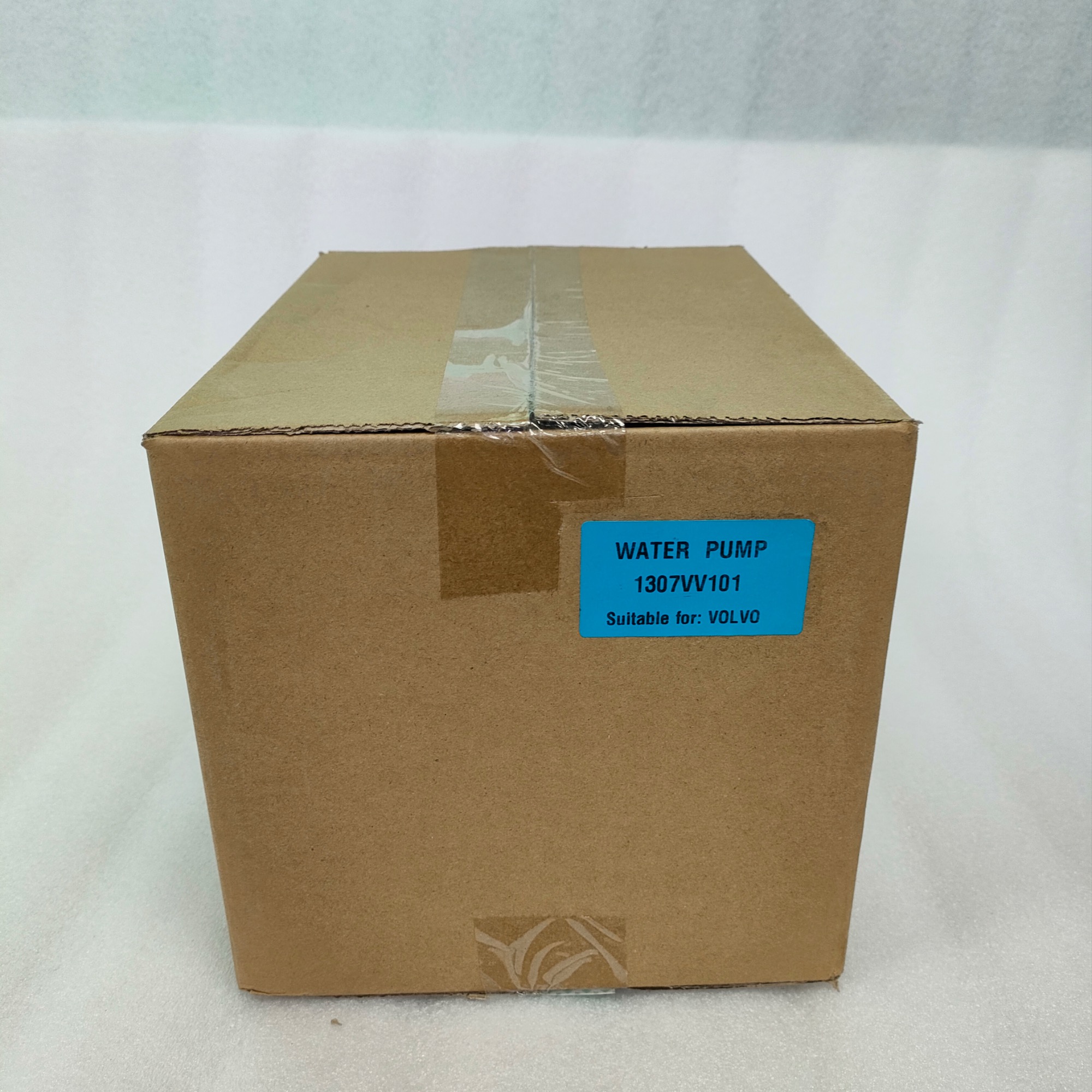 19 Teeth Water Pump 1545261 5002225 8112683 8149937 5002764 8113157 1699790 5003351 8113431 for VOLVO Engine TD101 TD102 TD103