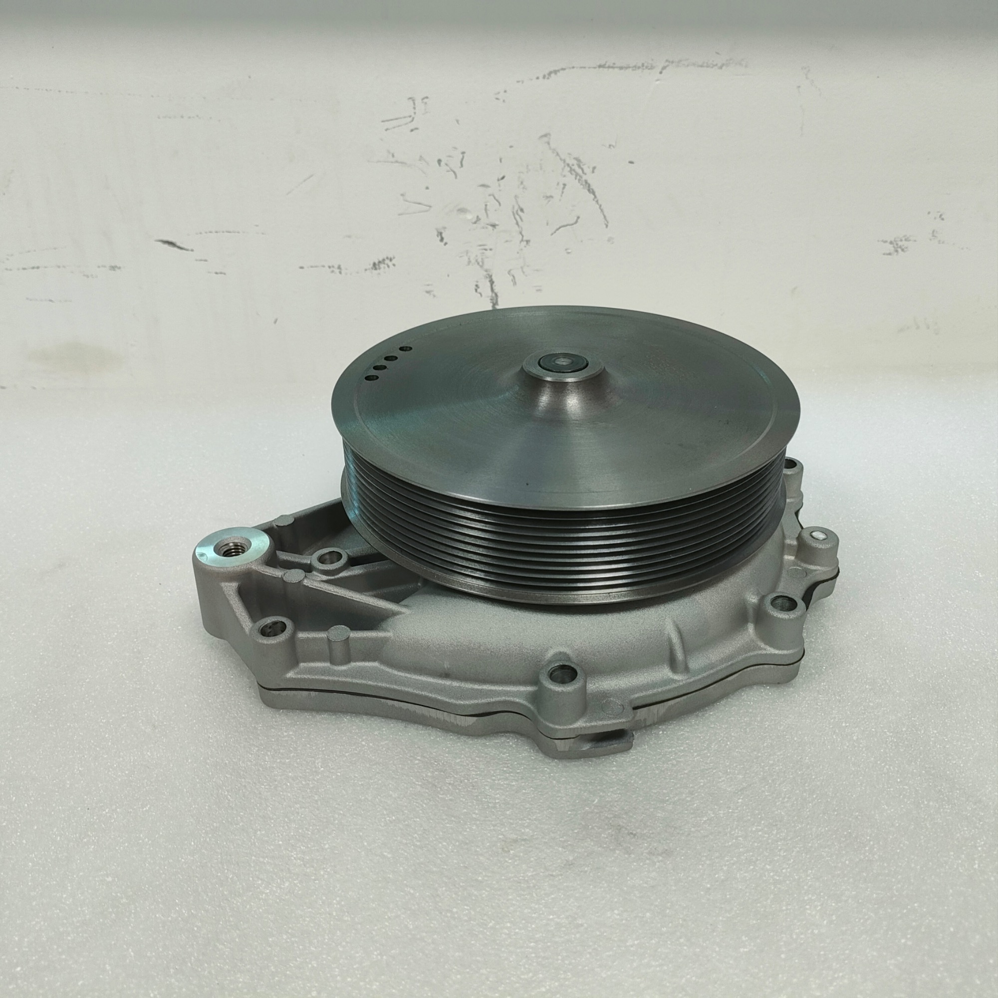 Water Pump 2224112 1778923 570193 2034084 2006210 575052 2006397 2310611 576663 for SCANIA Engine D9 D13 DC13