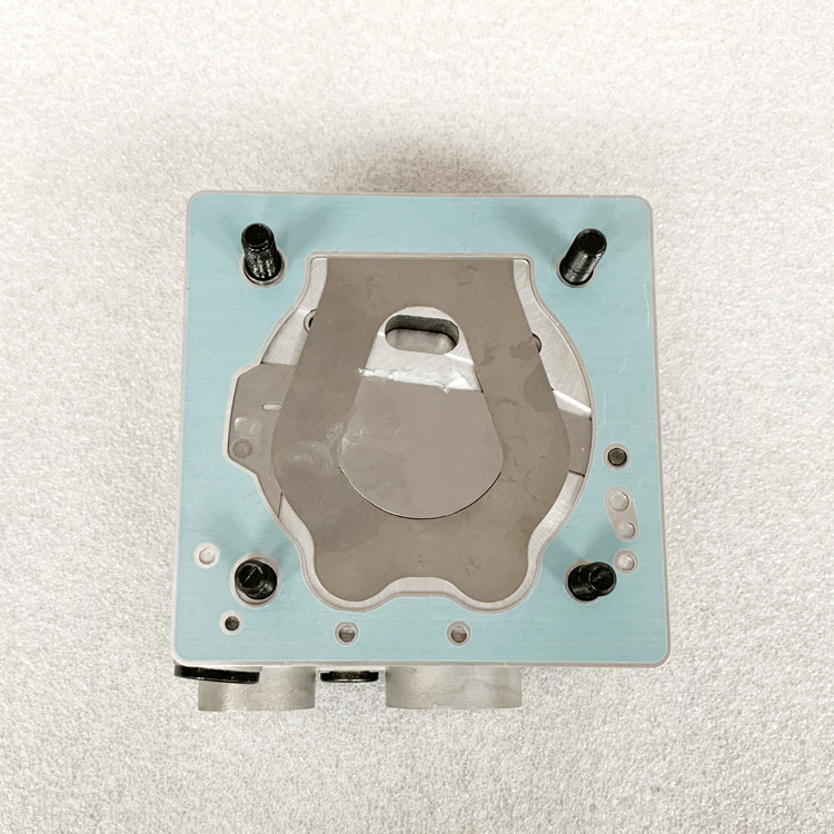 5575523 3696936 Foton ISF2.8 ISF 3.8 Engine Compressor Head