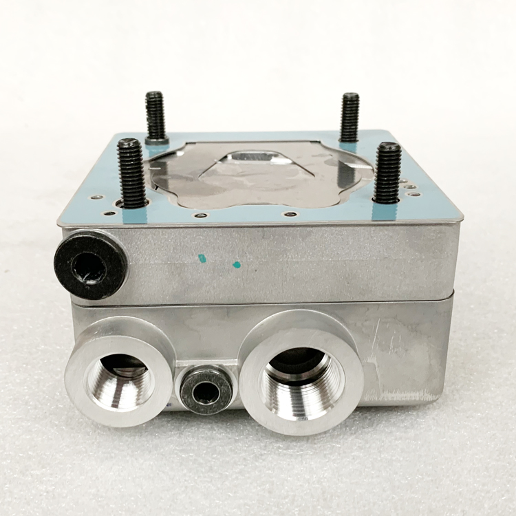 5575523 3696936 Foton ISF2.8 ISF 3.8 Engine Compressor Head