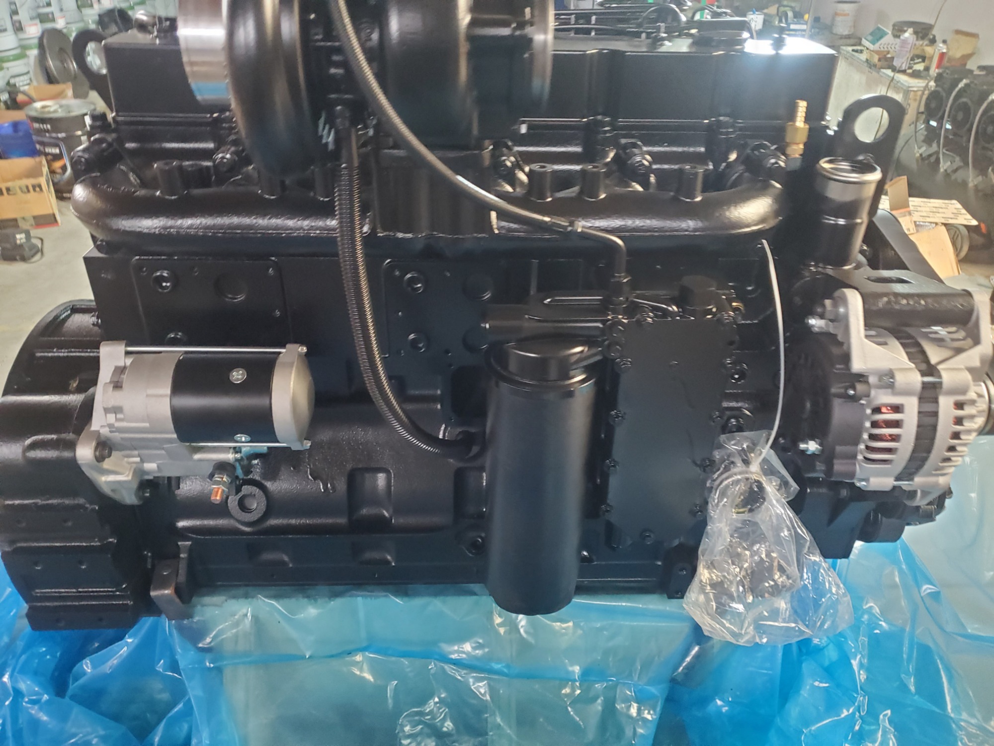 Motor diésel Cummins 6CT8.3 ensamblado