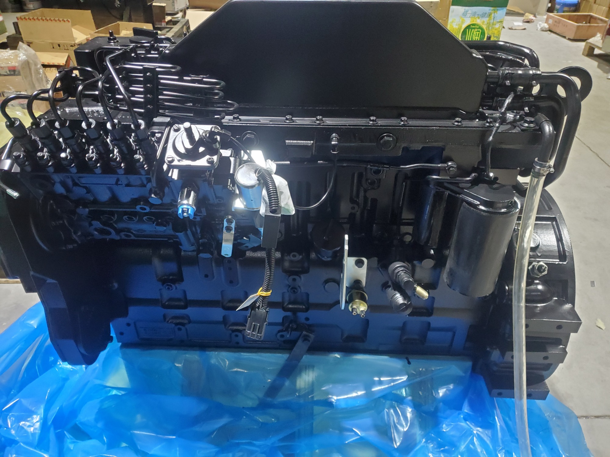 Motor diésel Cummins 6CTA8.3 ensamblado