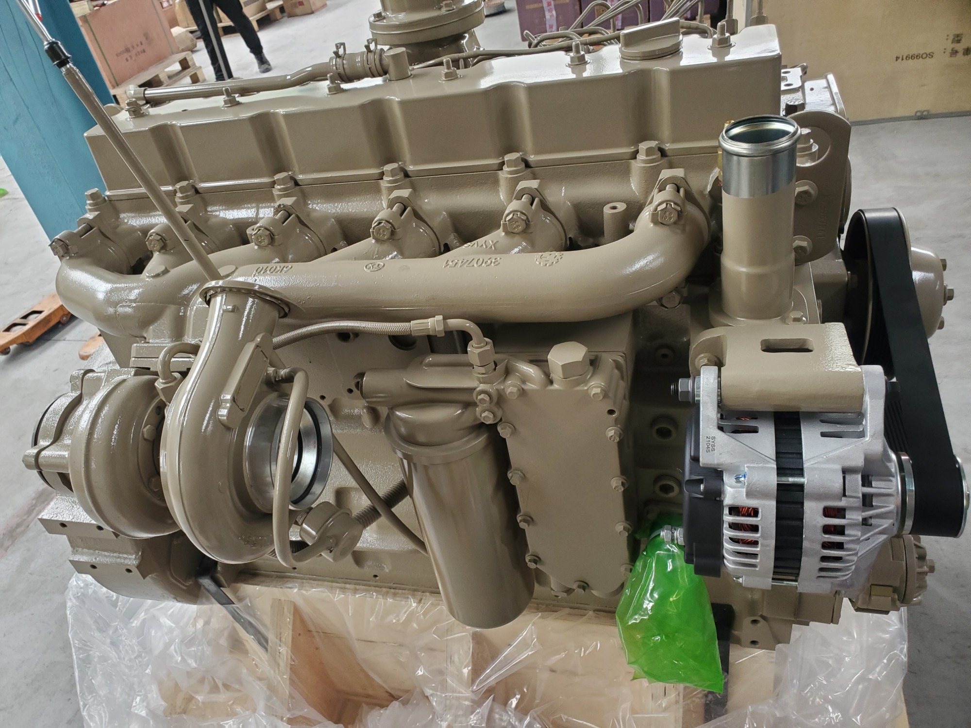 Motor Diesel Cummins 6CTAA8.3 Completo para Excavador
