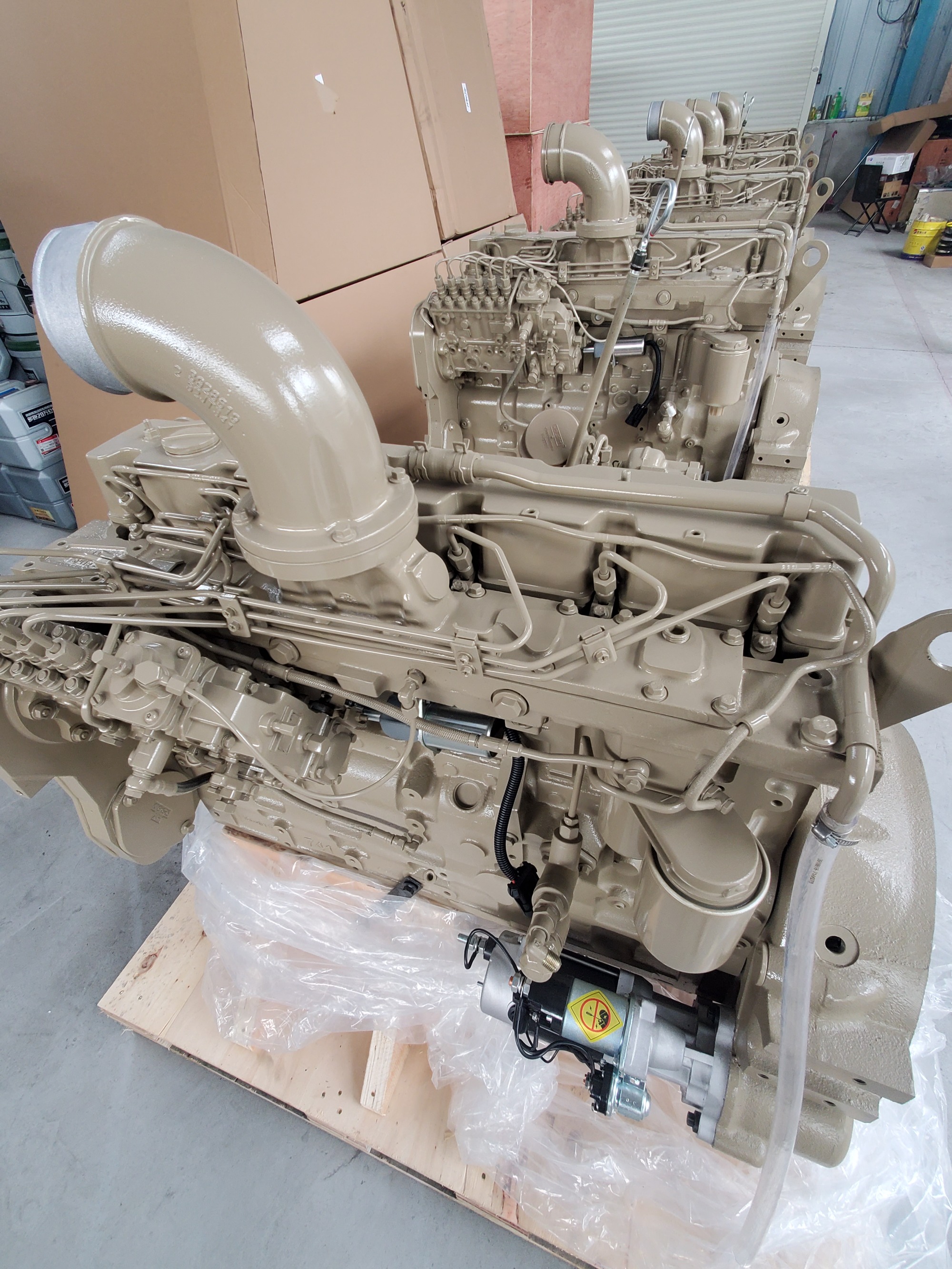 Motor Diesel Cummins 6CTAA8.3 Completo para Excavador