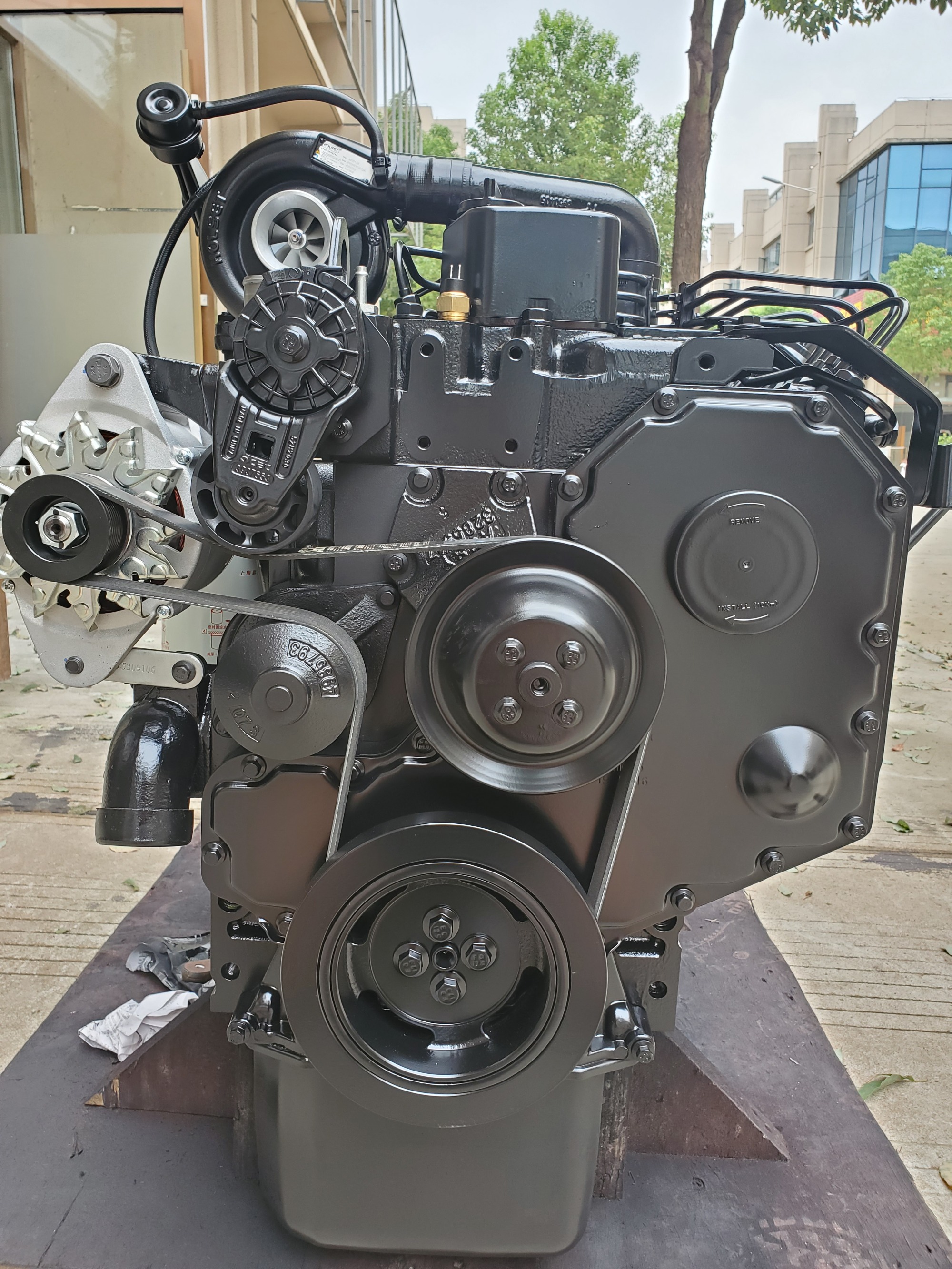 Cummins 6BT5.9 Diesel Engine assembly