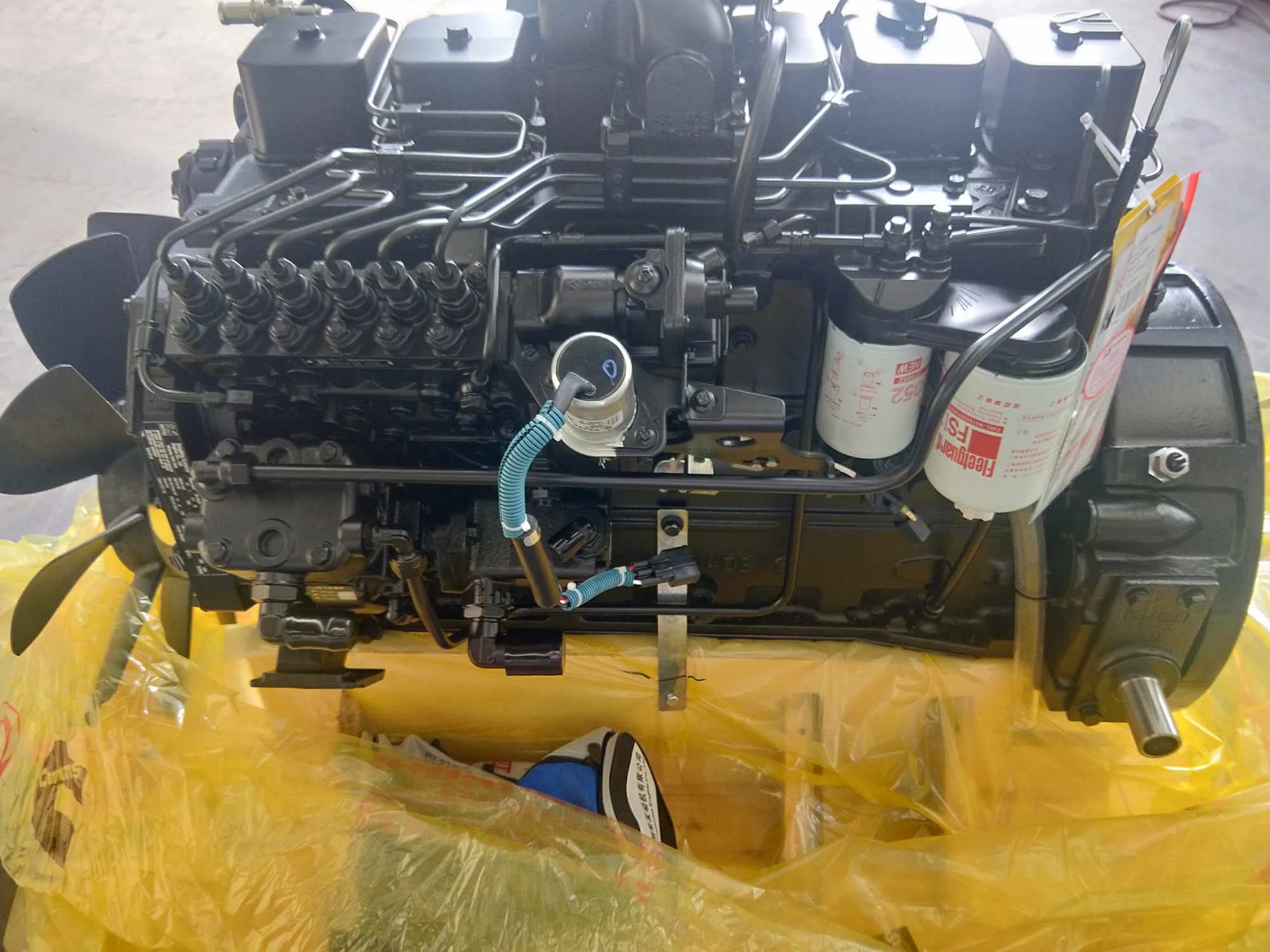 Cummins 6BT5.9 Diesel Engine assembly