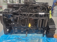 Cummins QSL9 Diesel Engine assembly