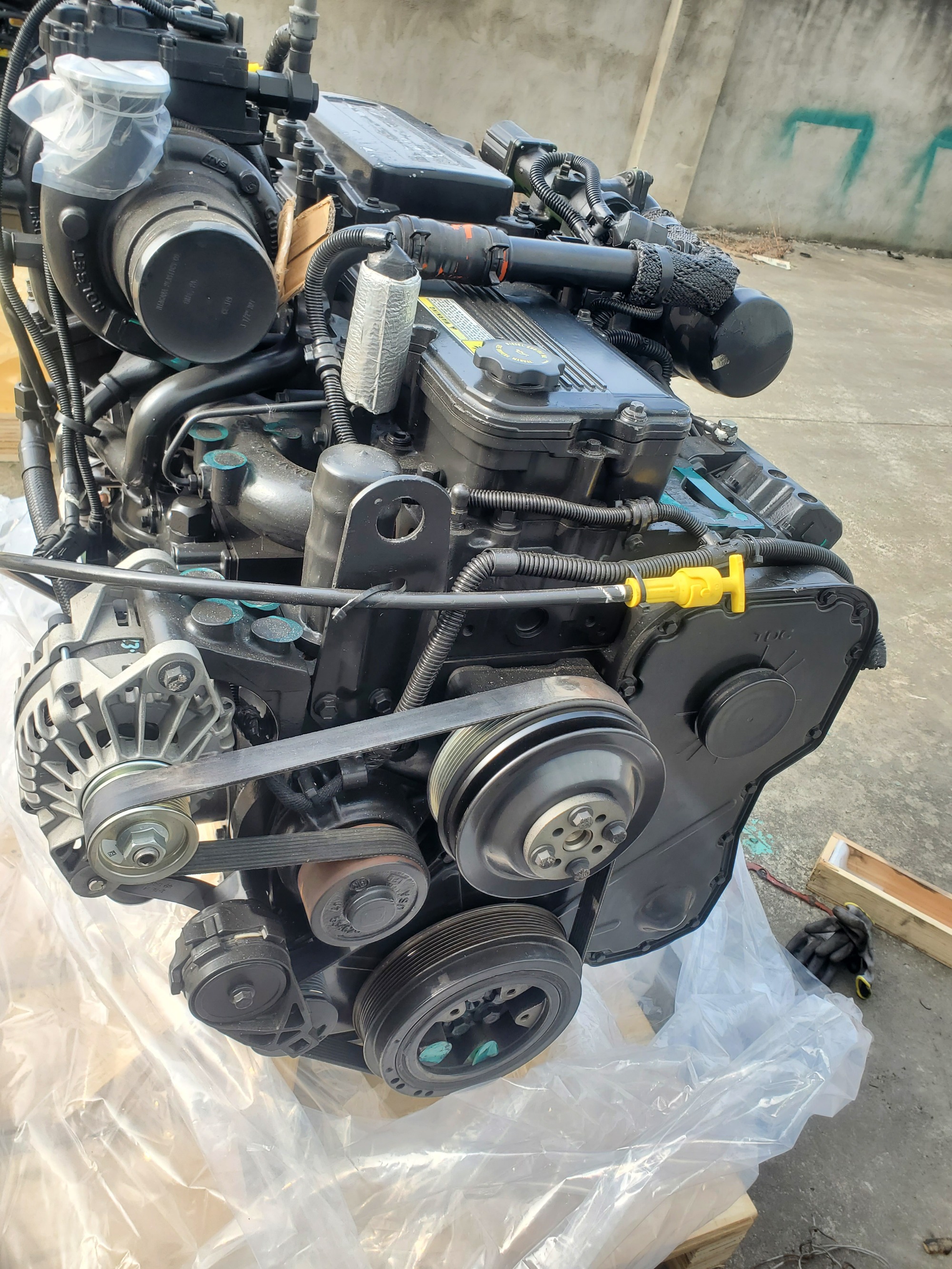 Cummins Imported QSL9 Diesel Engine assembly With EGR