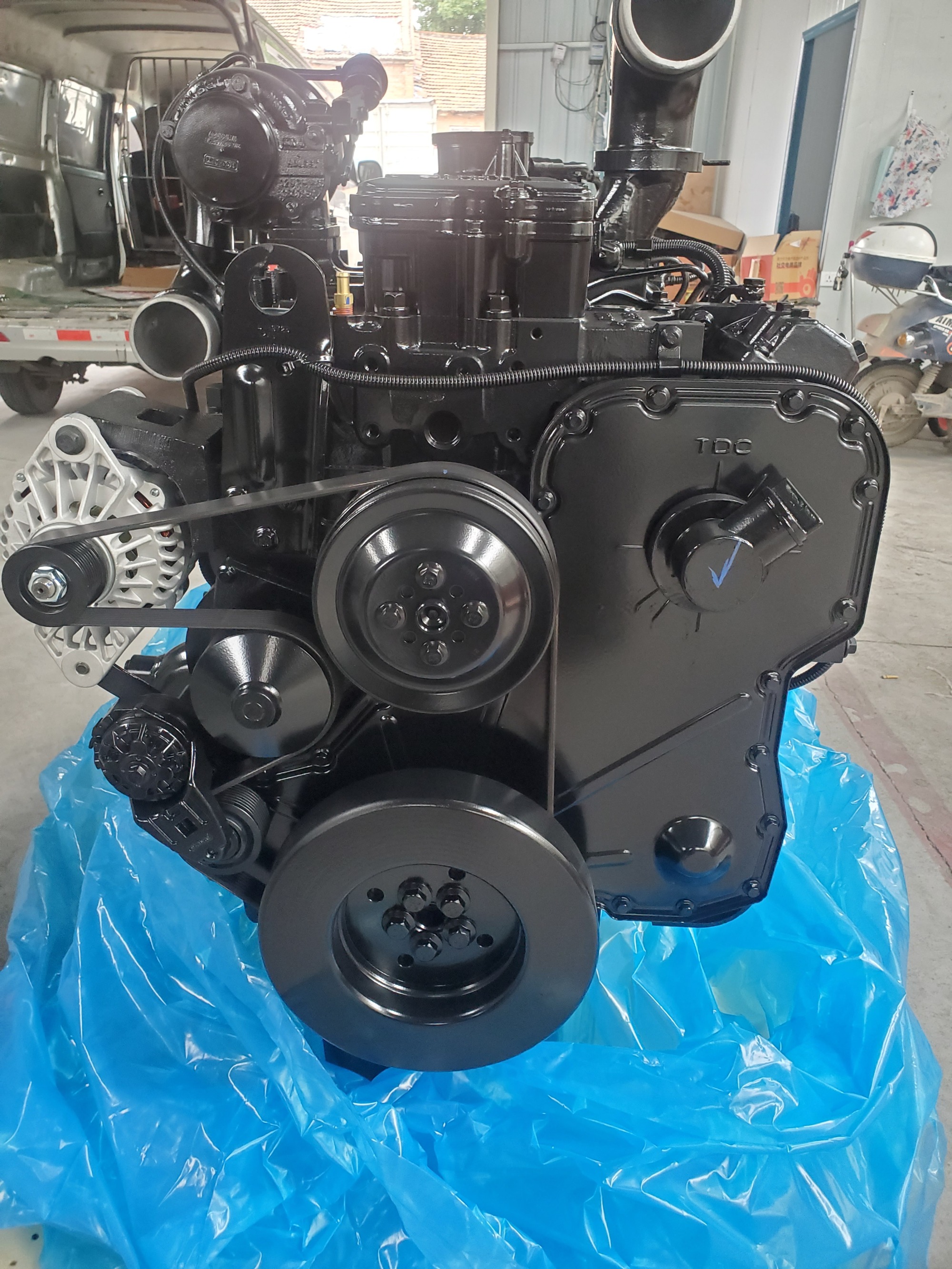 Cummins QSL9 Diesel Engine assembly