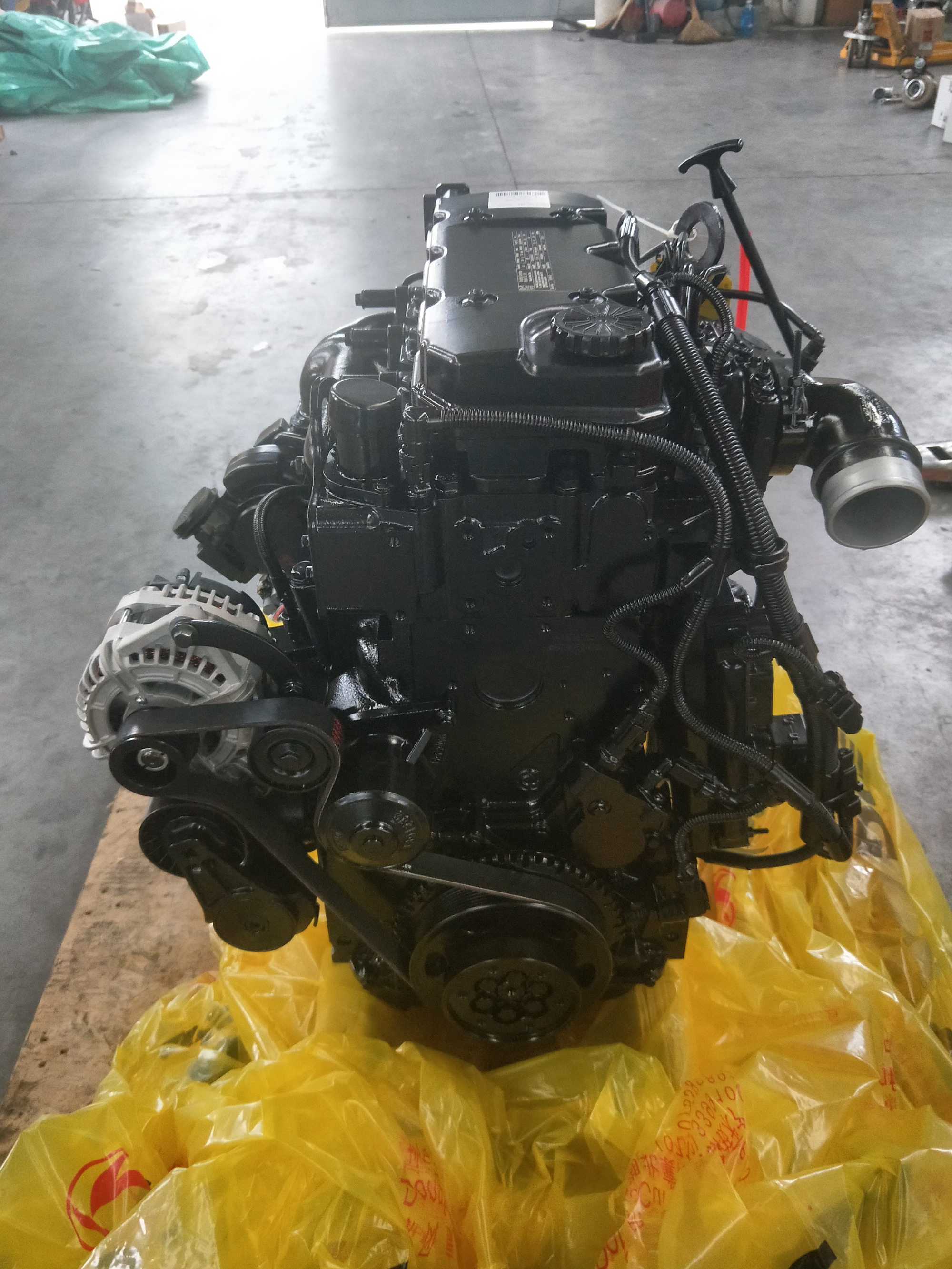Cummins ISD4.5 Diesel Engine assembly