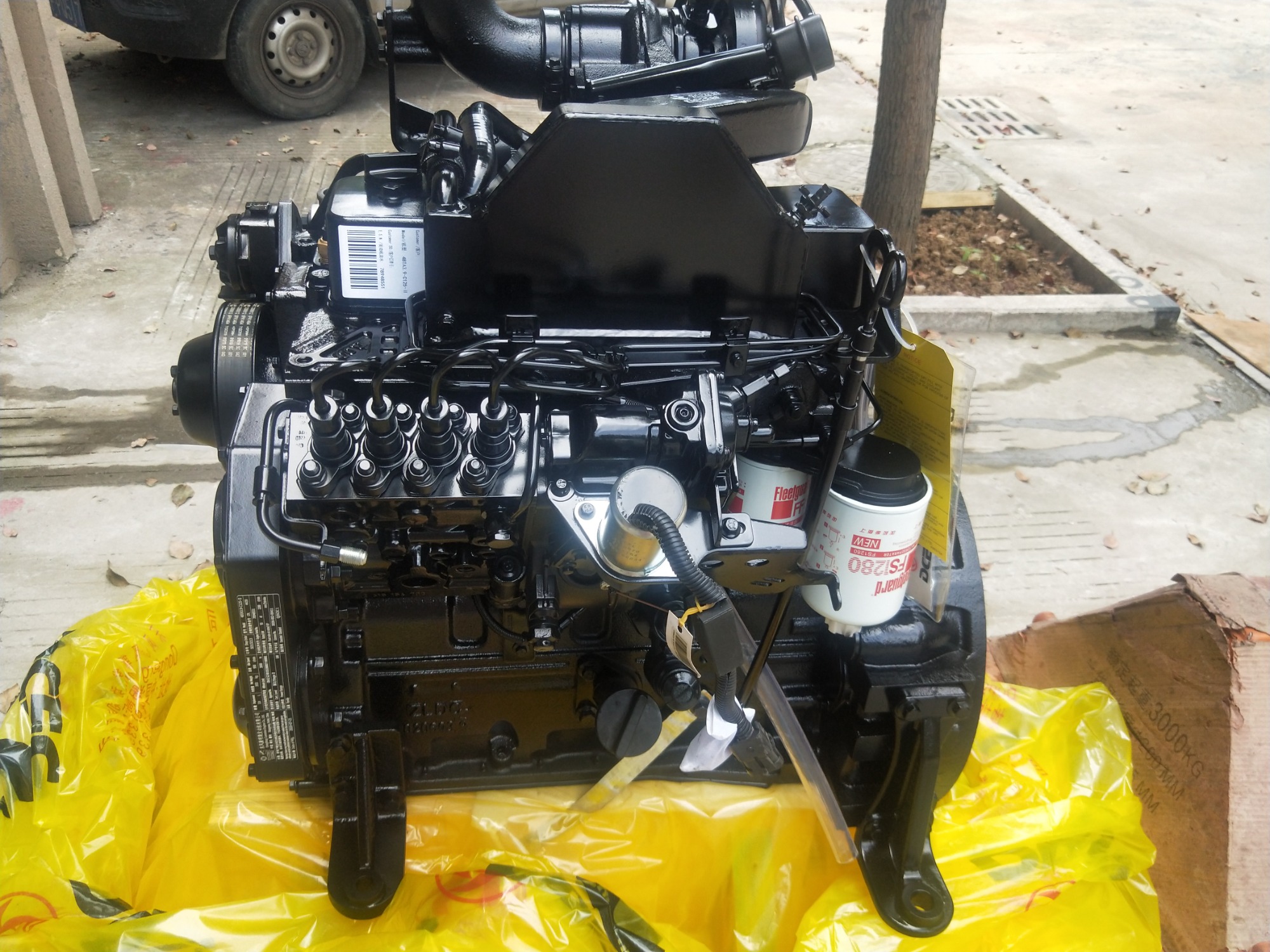Cummins 4BT3.9 Diesel Engine Assembly