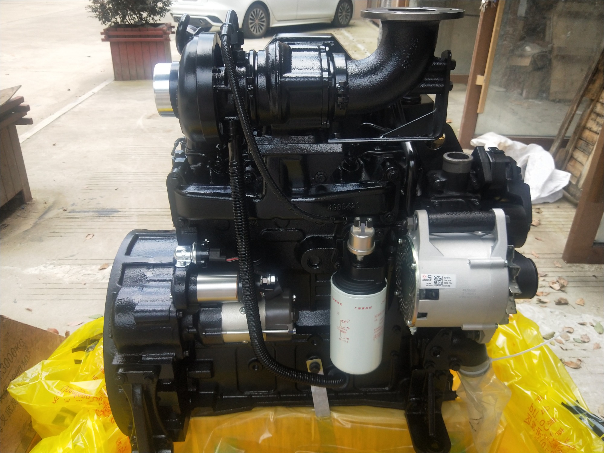 Cummins 4BT3.9 Diesel Engine Assembly