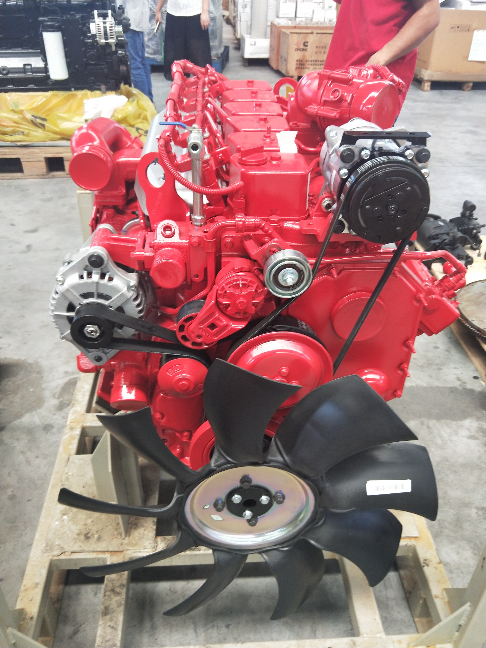 Cummins ISB5.9 Diesel Engine assembly