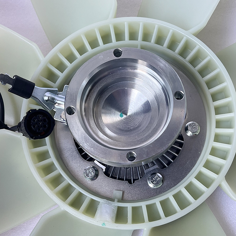 VOLVO Truck D13 Engine Parts Silicone Oil Fan Clutch Assembly 20450240 850001778 85006178