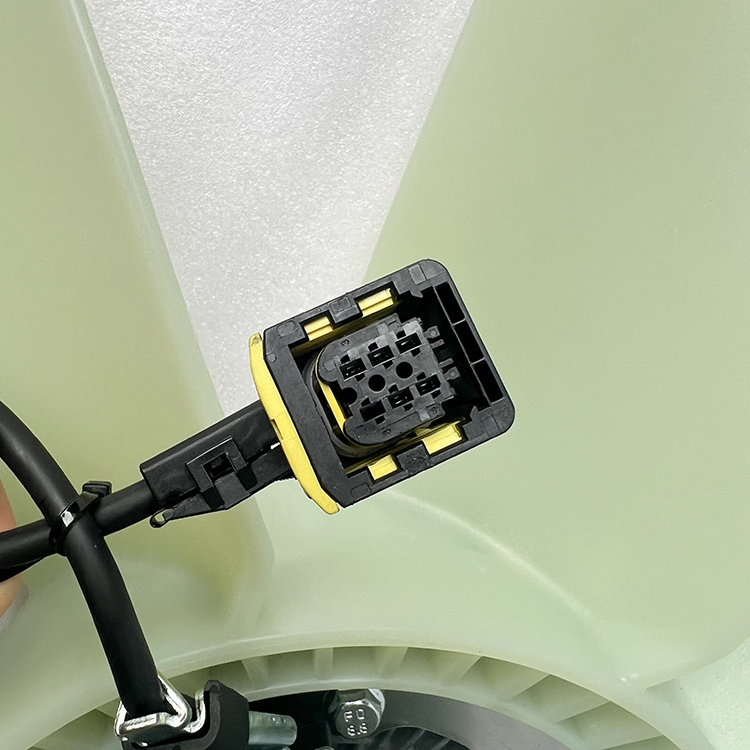 High Quality D11 D13 Engine Parts Silicone Oil Fan Clutch Assembly 21990512 85013510 85019510