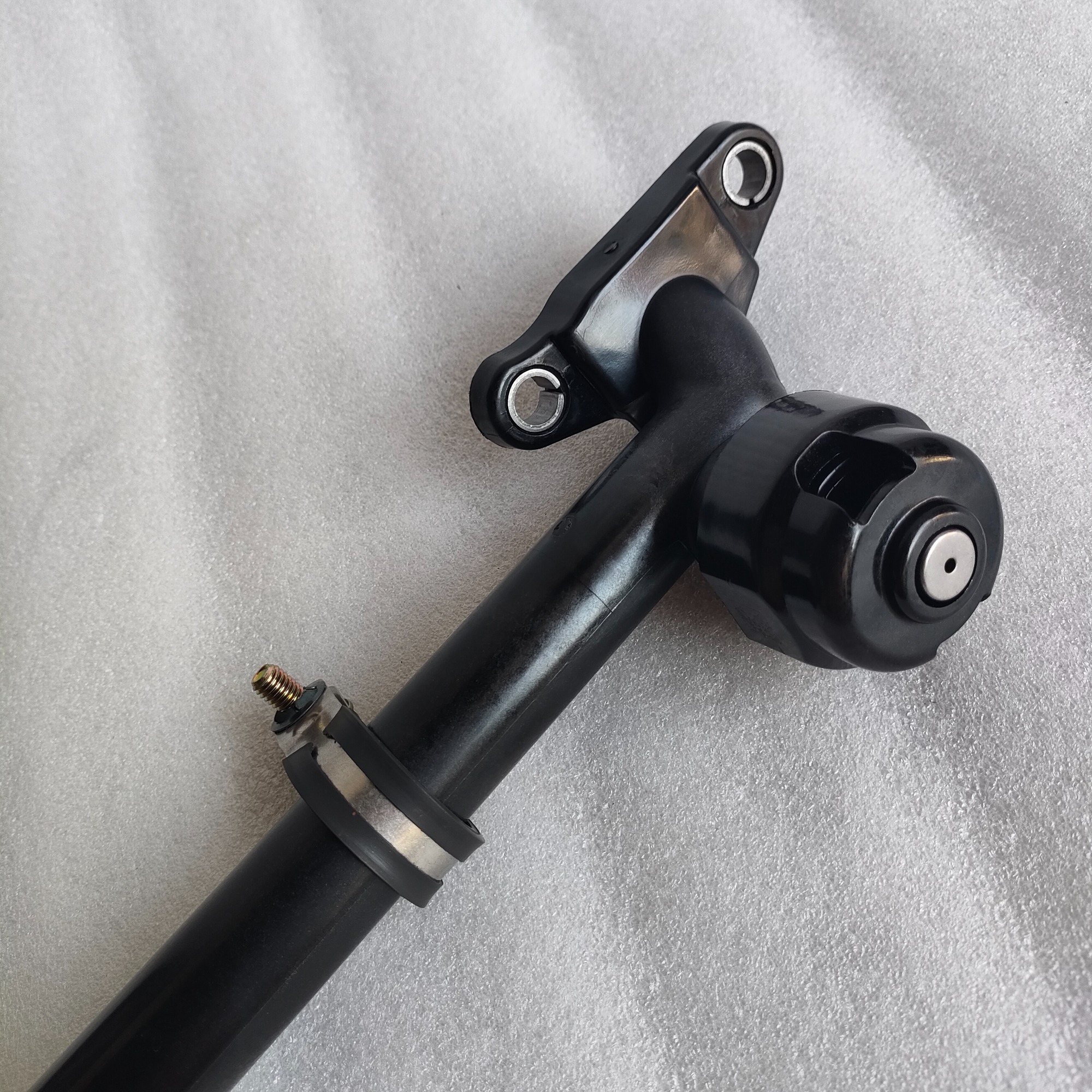 OEM Quality 21448916 23804500 21092243 Oil Pipe for VOLVO Truck D11 Engine Parts
