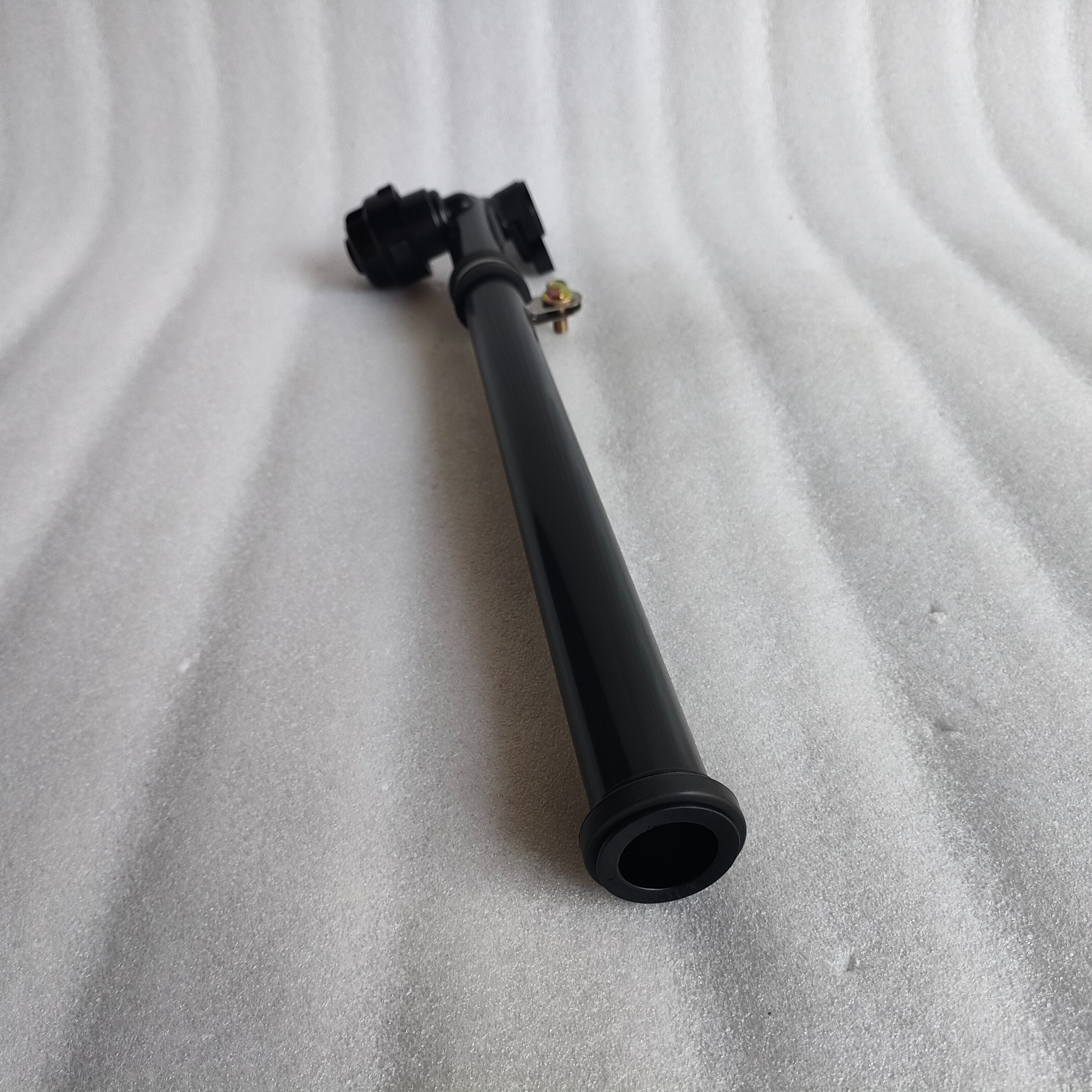OEM Quality 21448916 23804500 21092243 Oil Pipe for VOLVO Truck D11 Engine Parts