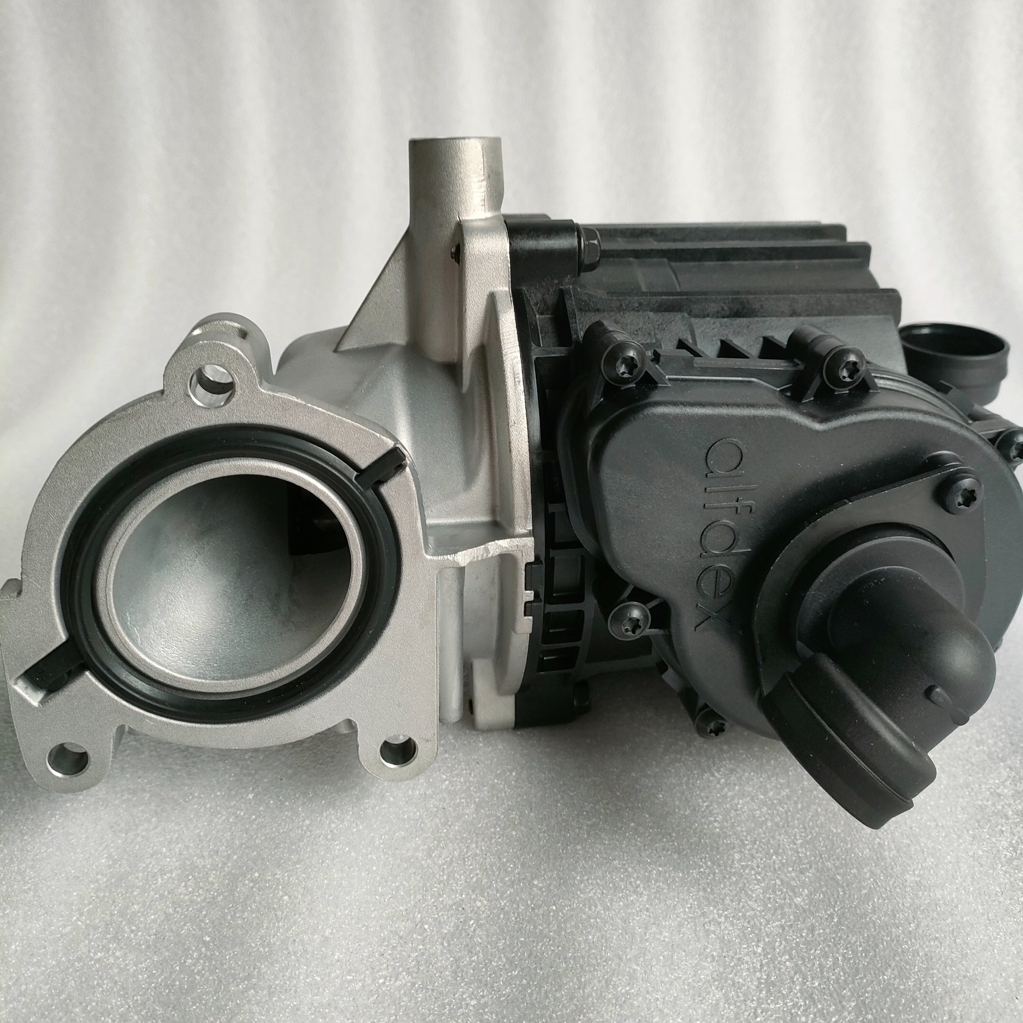 OEM Quality D11 Engine Parts Oil Separator 22999842 For VOLVO FM11 Truck