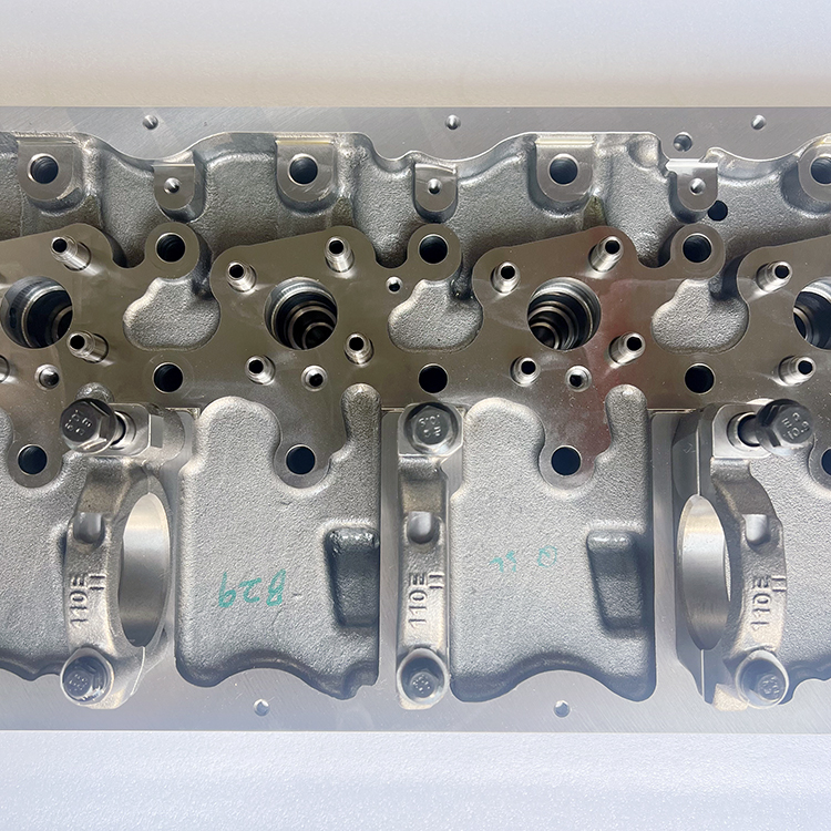 High Quality D11 Engine Parts Cylinder Head 21092409 For Volvo FM11 Truck