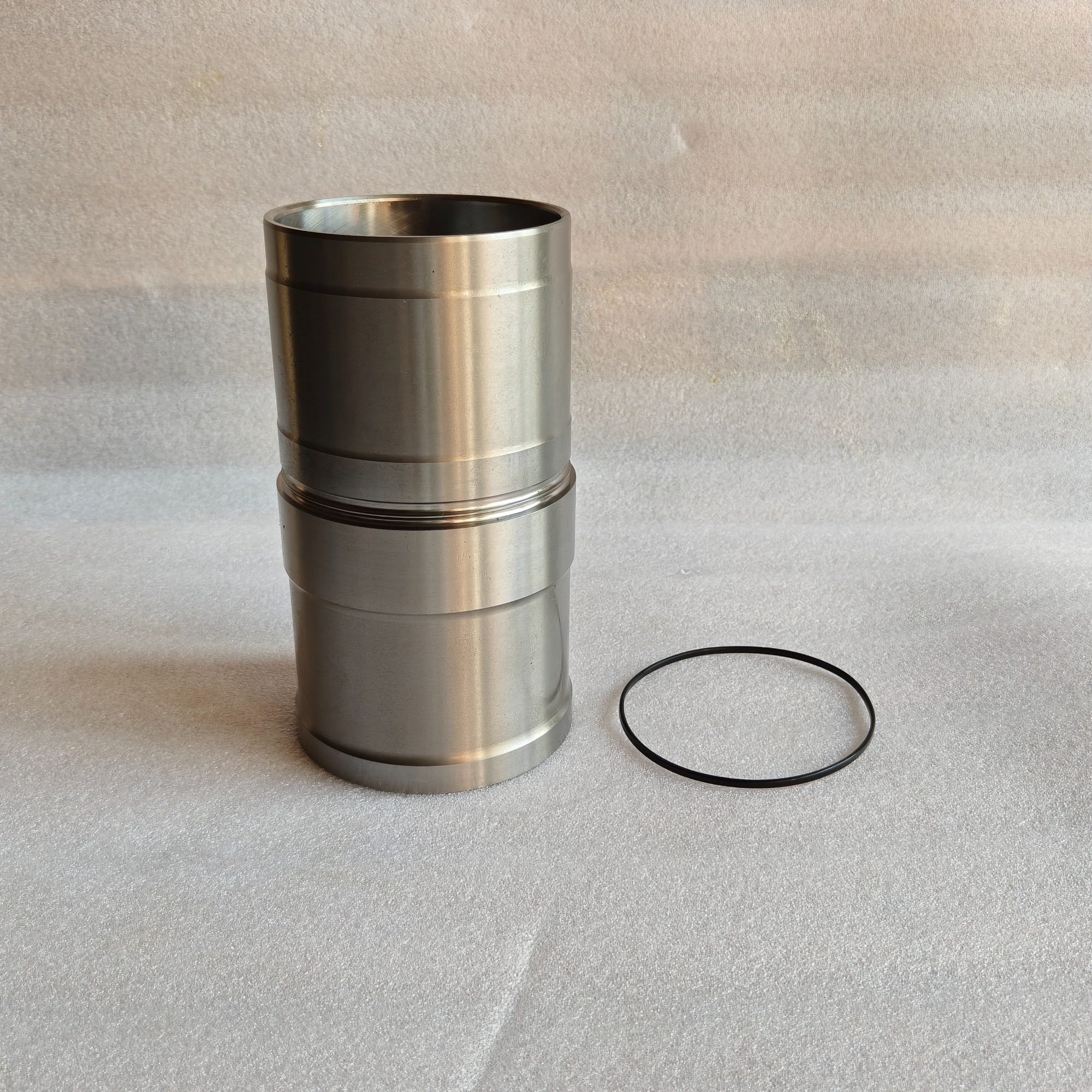 Cummins 6CT8.3 6CT Engine Parts Cylinder Liner Kit 3800328 3948095