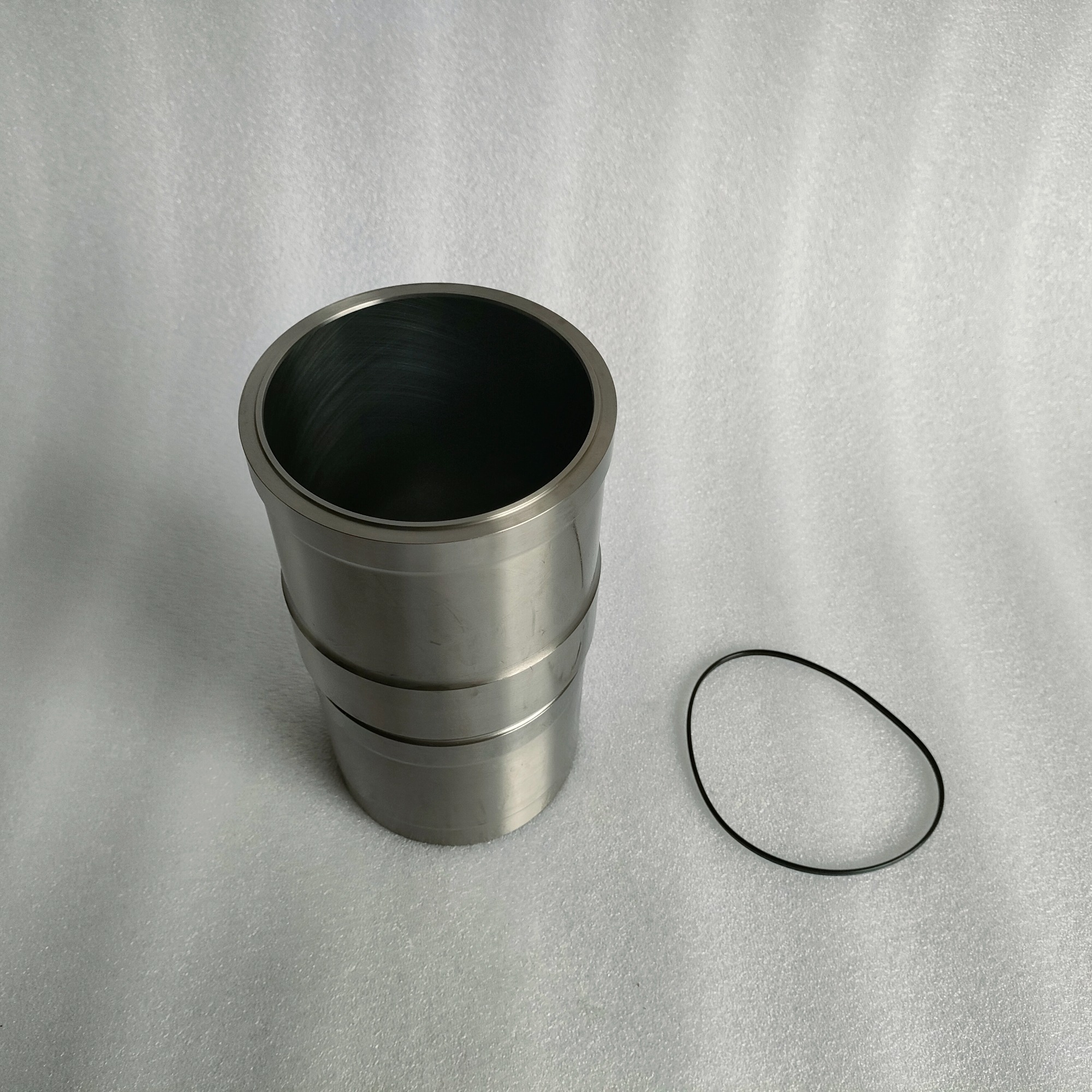 Cummins 6CT8.3 6CT Engine Parts Cylinder Liner Kit 3800328 3948095