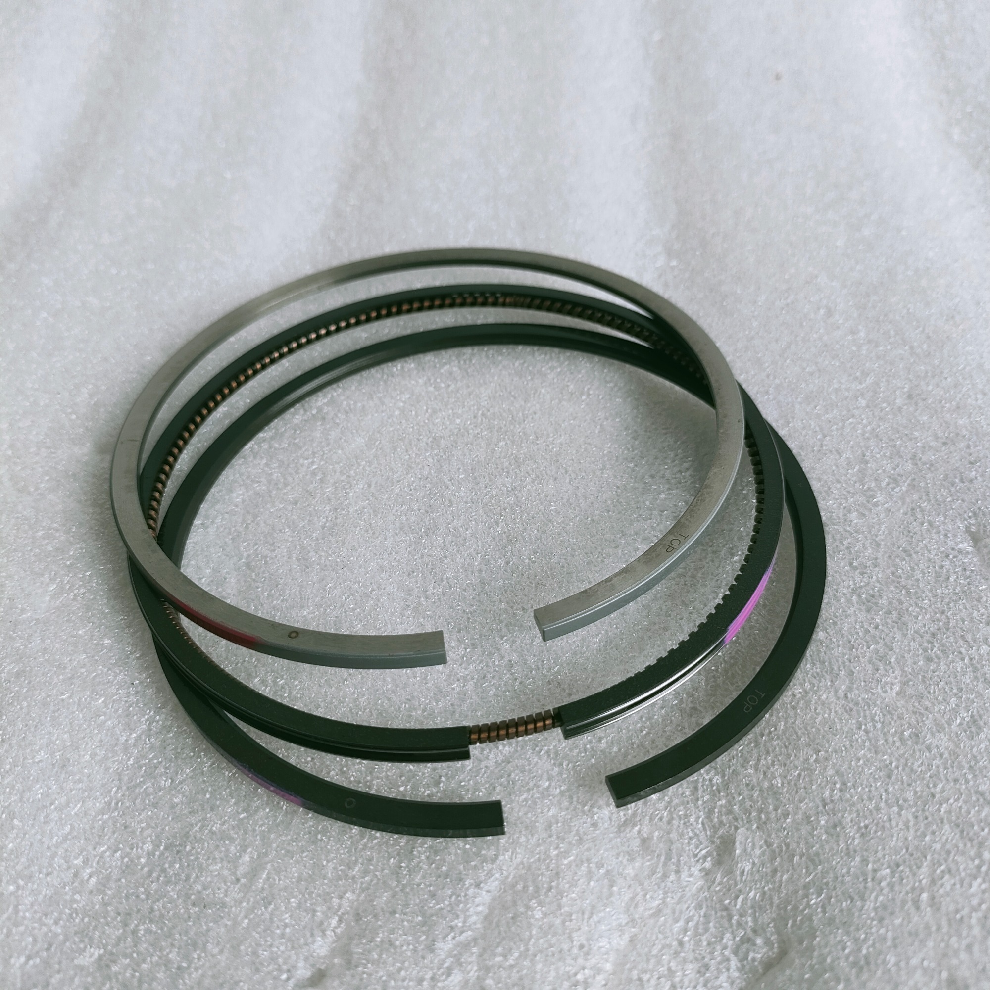 Cummins 6BT Engine Parts Piston Ring Set 3802421 3802056 3802050 3802230