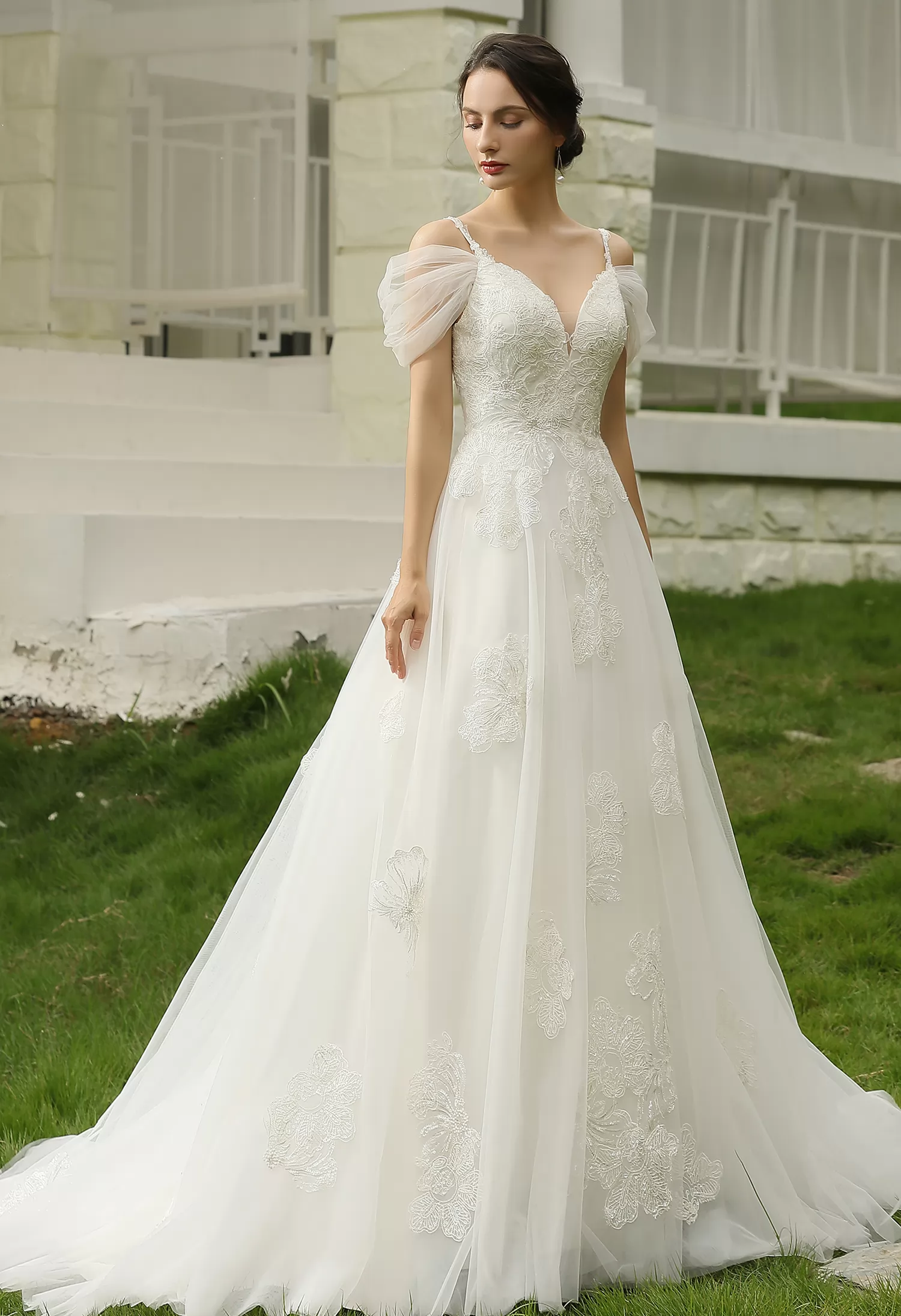 Romantic Glittery Lace Wedding Dress With Detachable Straps