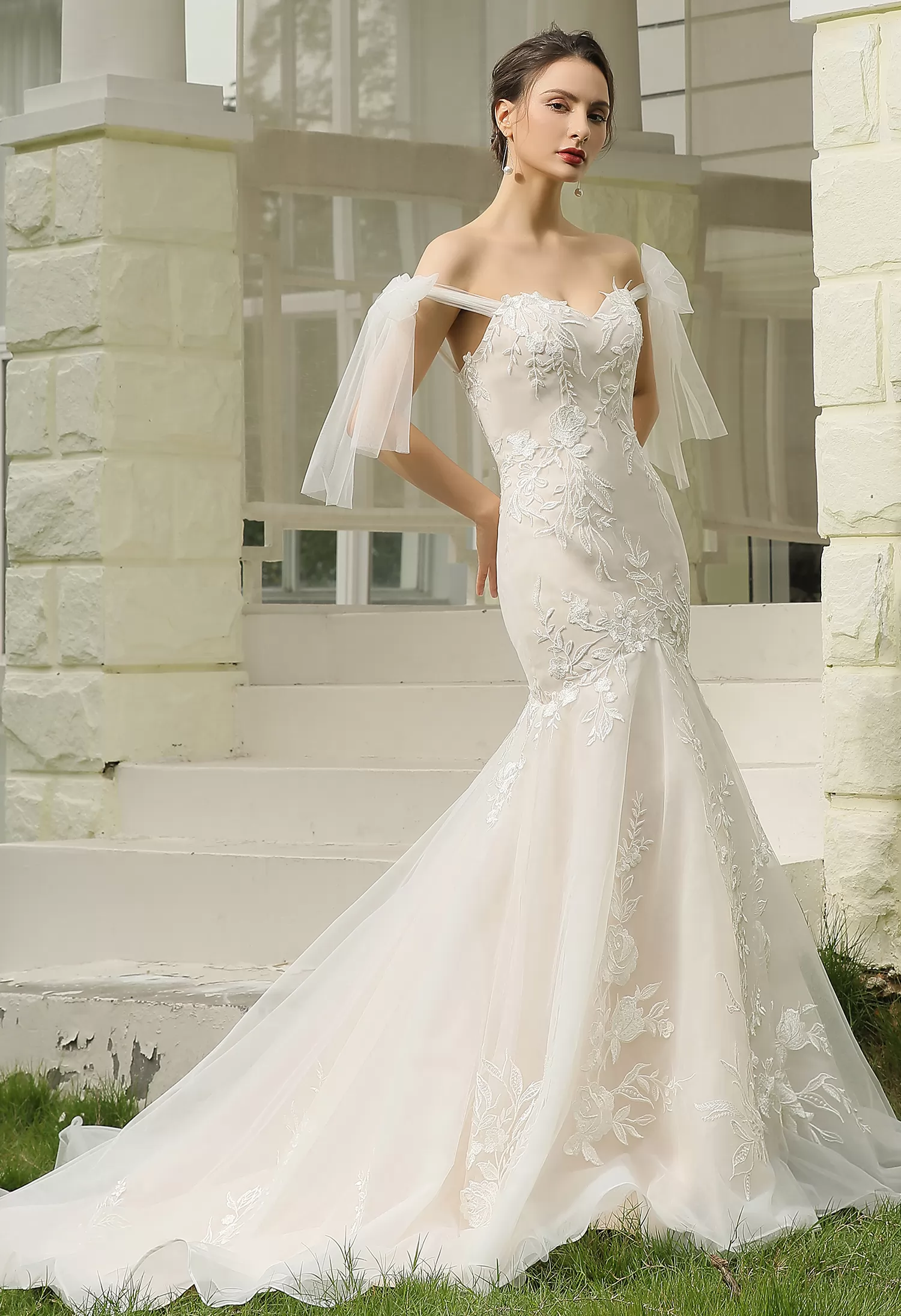 Floral Lace Mermaid Wedding Dress With Detachable Tulle Straps